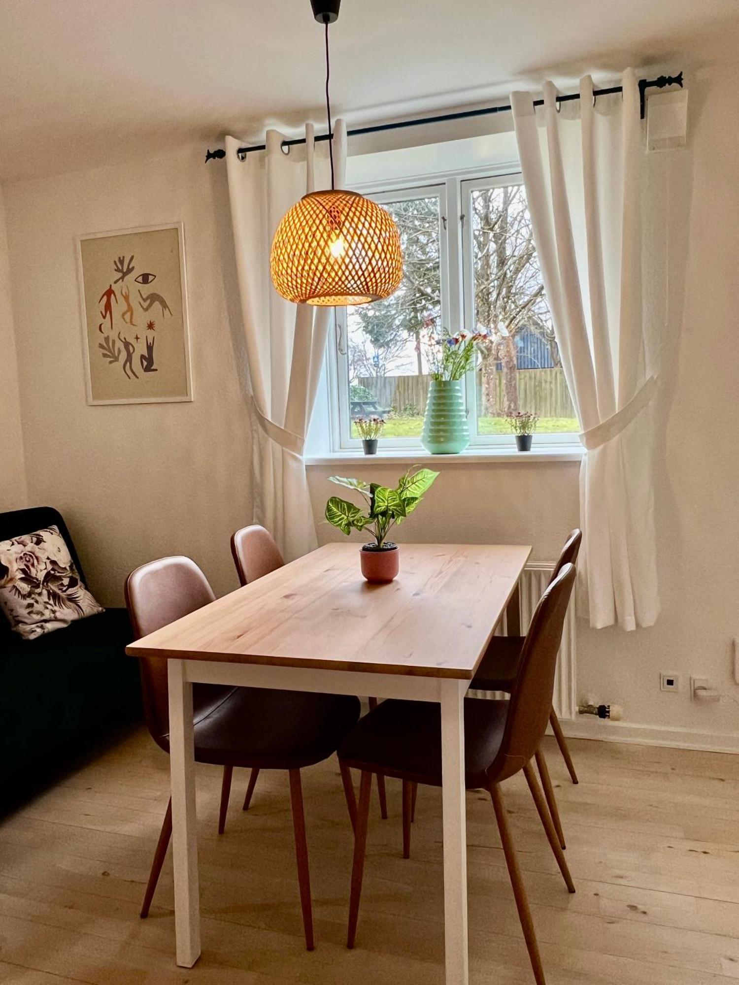 5 Minute Walk To Lego House - 50M2 Apartment With Garden / A Unit Billund Exterior photo
